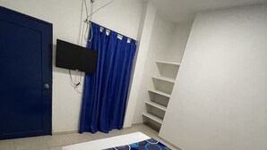 华丽双人房 | 办公桌、笔记本电脑工作区、免费 WiFi、床单
