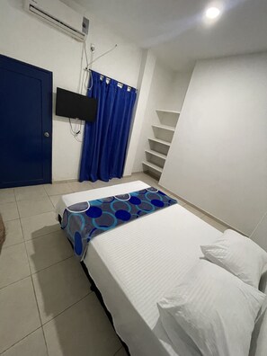 Deluxe Double Room | Desk, laptop workspace, free WiFi, bed sheets - Hotel Palma Azul Beach (Coveñas)
