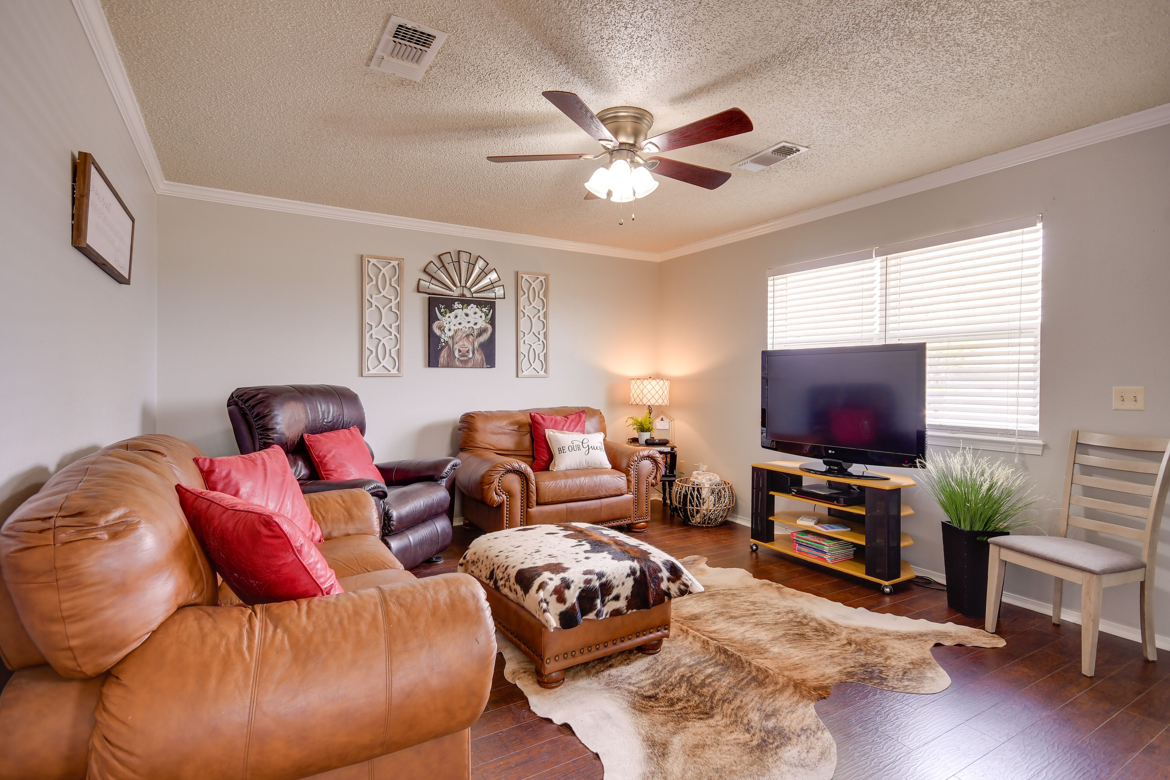 Pet-Friendly Vacation Rental w/ Yard in Canyon