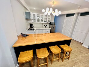 Wasserkocher mit Kaffee-/Teezubehör, Wasserkocher