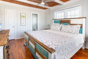 4 bedrooms, in-room safe, iron/ironing board, free WiFi - Sweet Home Carolina 4bed/2bath with a Pool, Hot Tub and Fire Pit (Murrells Inlet)