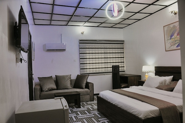 Wifi gratis y ropa de cama