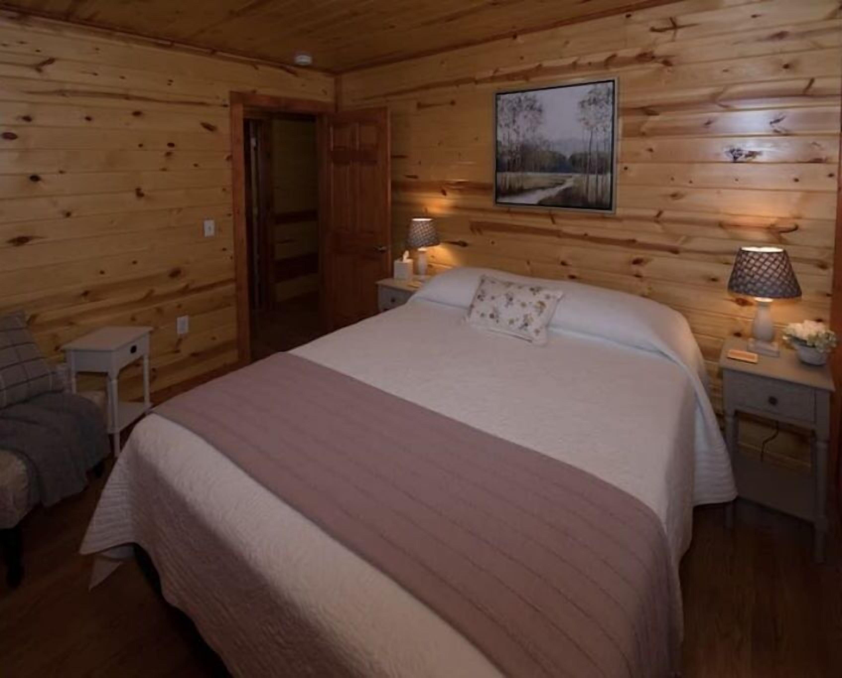 3 Schlafzimmer, Schreibtisch, Bügeleisen/Bügelbrett, Reisekinderbett