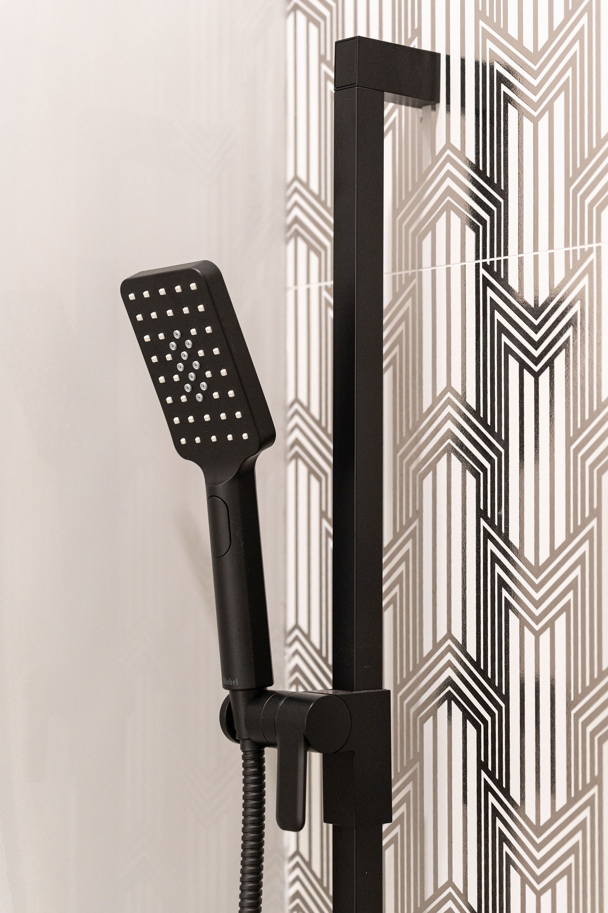 Caesar's Modern retreat