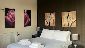 Basic Double Room | Free WiFi, bed sheets