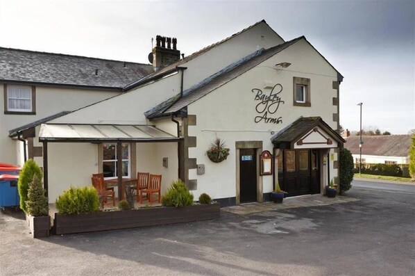 Exterior - The Bayley Arms (Clitheroe)