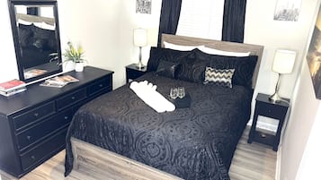 2 chambres, fer et planche Ă repasser, Wi-Fi gratuit, draps fournis