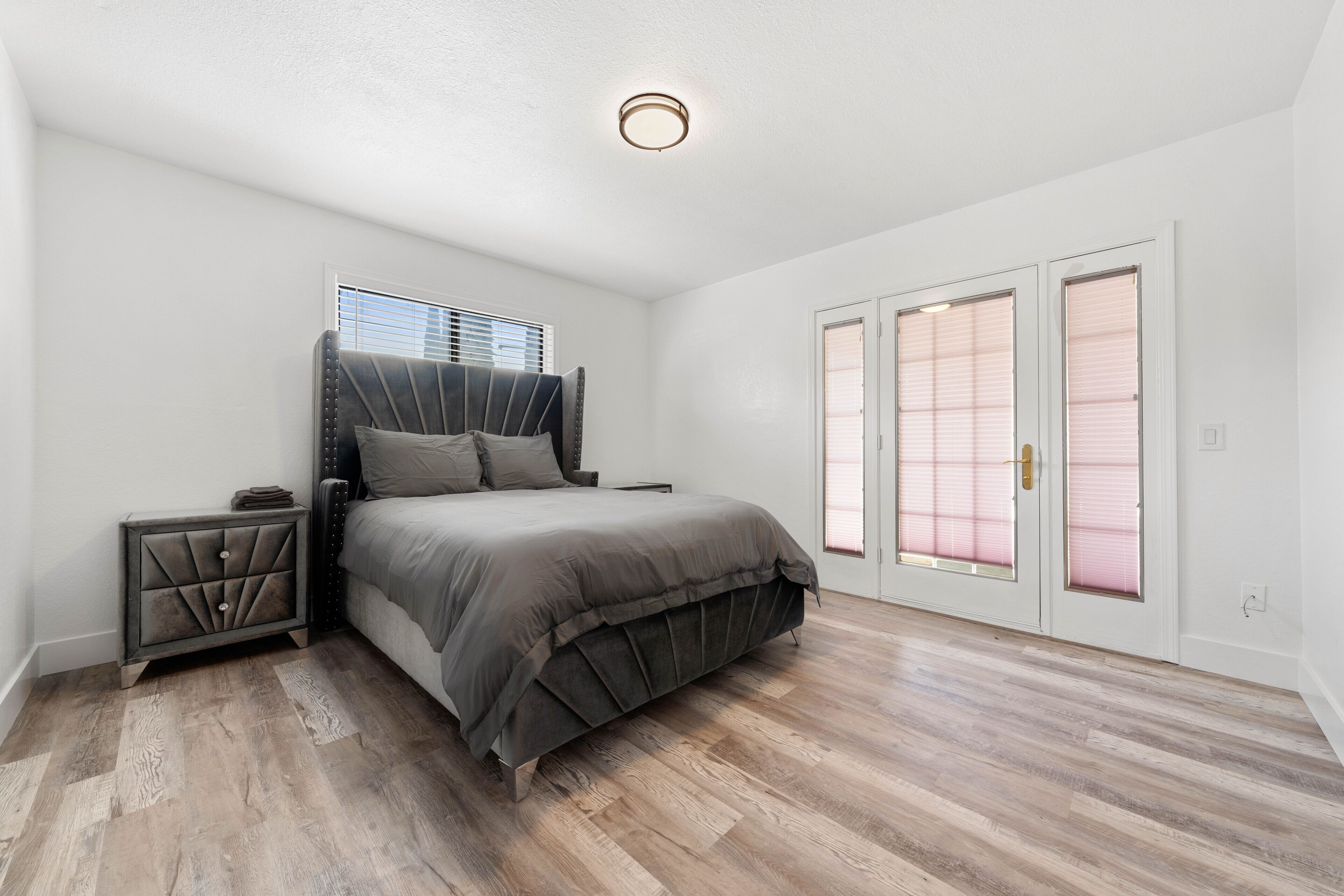 Brand New 3BD/2BA Near the River Perfect Getaway!