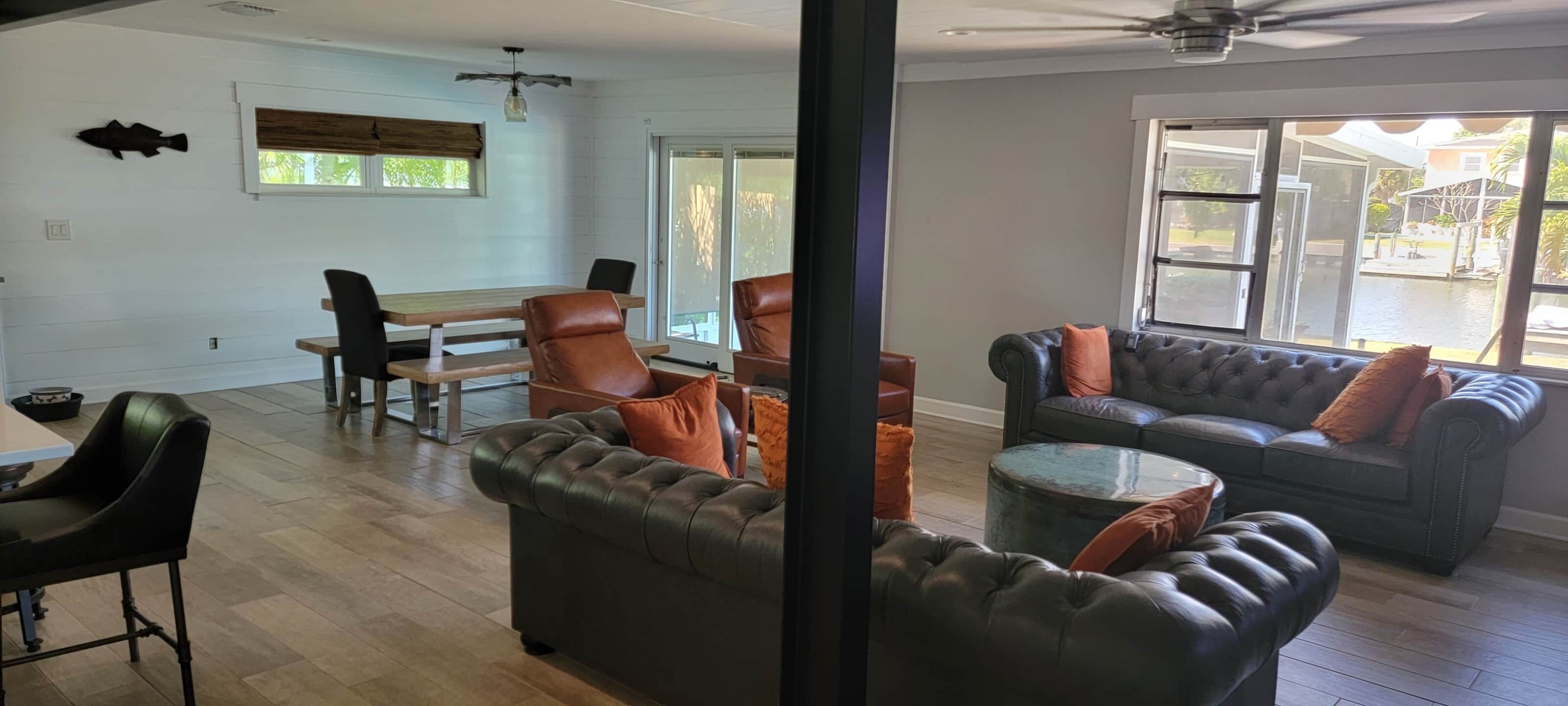 Pool-Waterfront-Pet Friendly