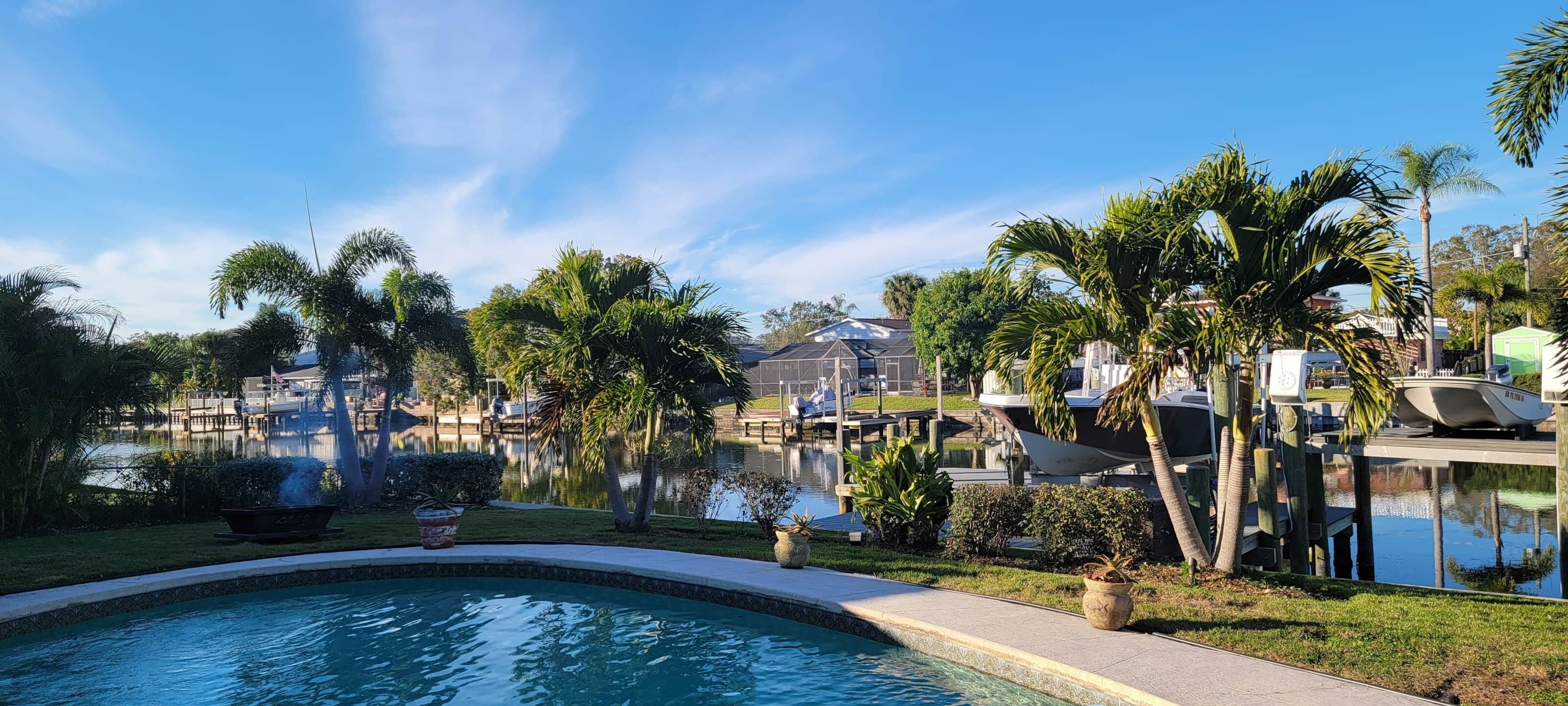 Pool-Waterfront-Pet Friendly