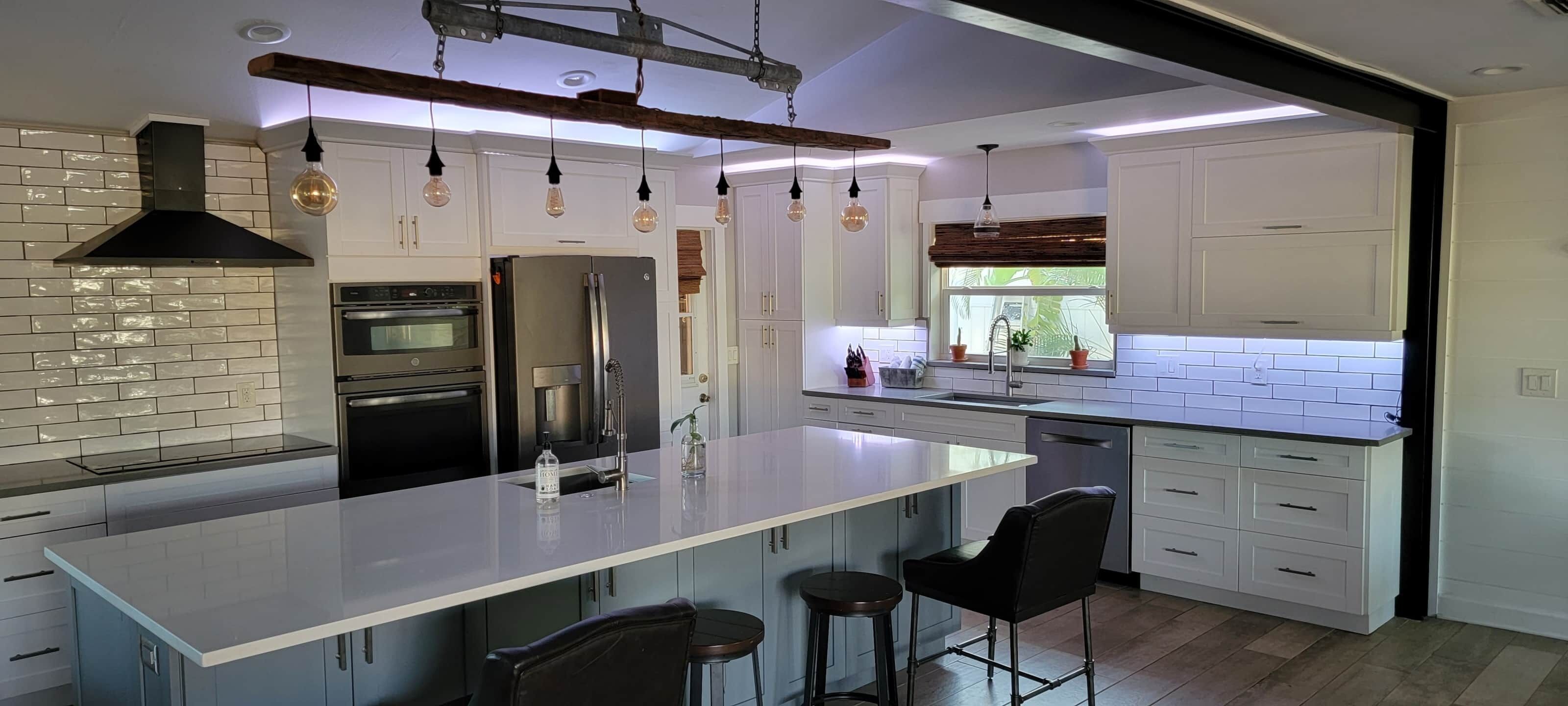 Pool-Waterfront-Pet Friendly