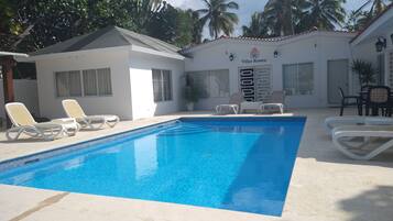 15 hồ bơi ngoài trời