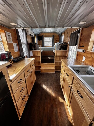 Pondside TinyHome near Grayson Highlands FEES INCL