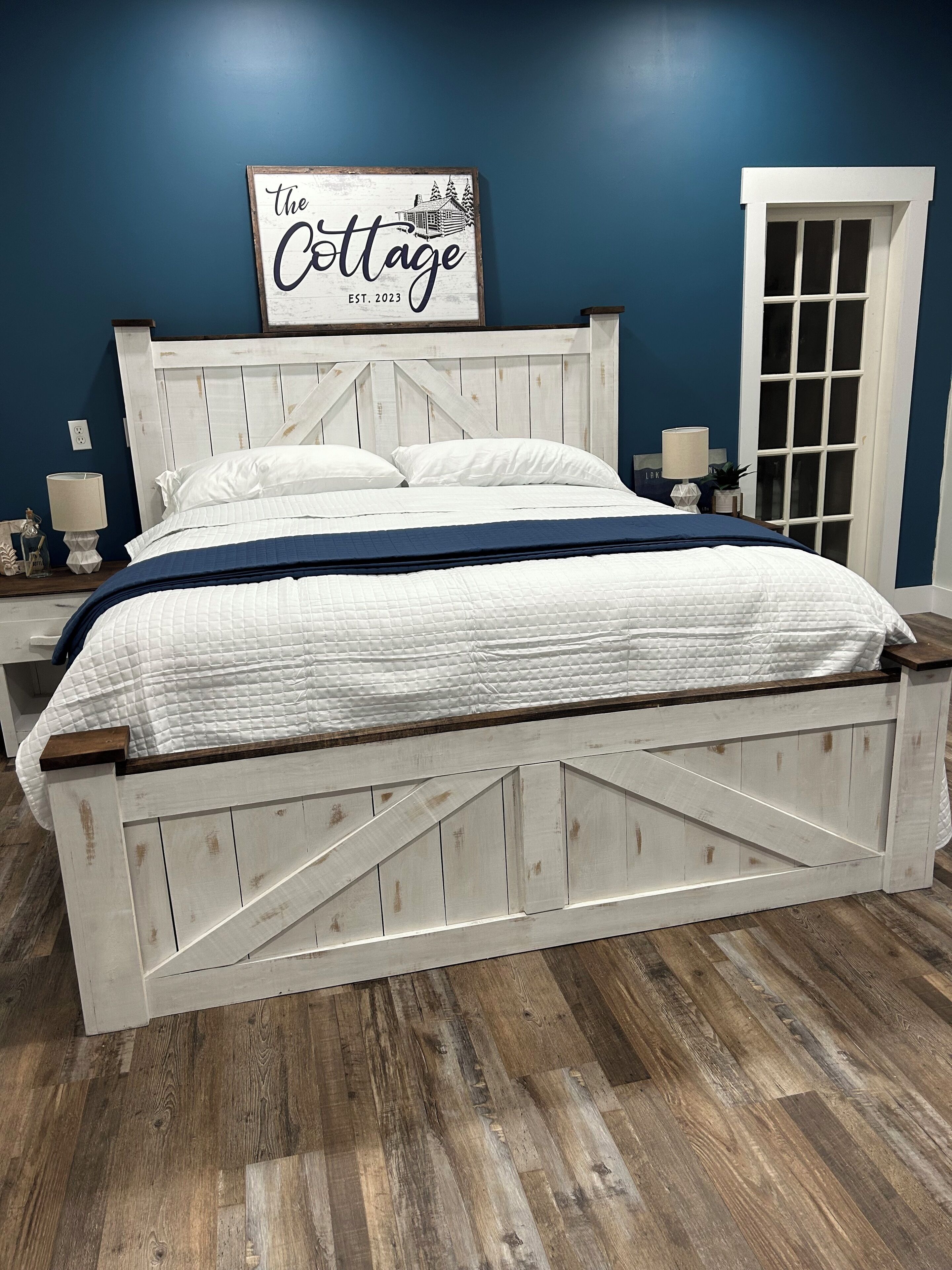 Studio apartment with bunkroom just 3 miles from Jamestown Marina!