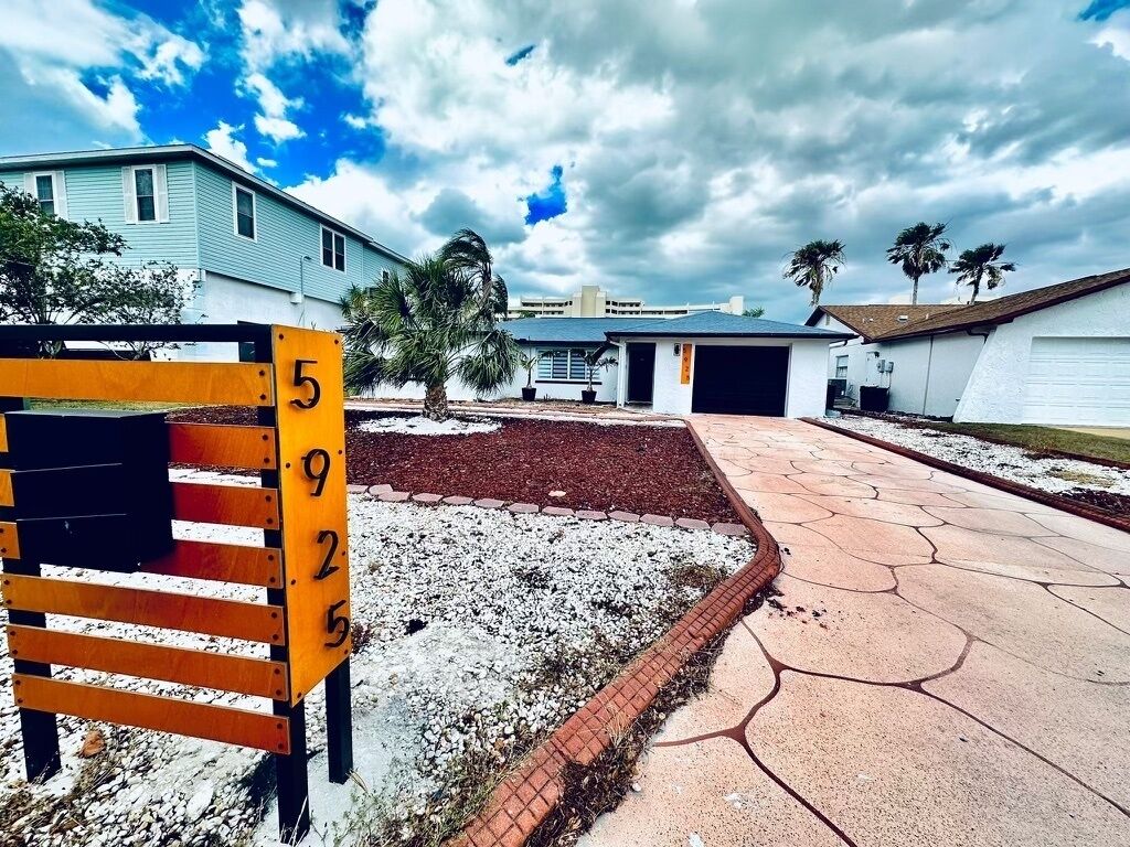 2 bedroom home equipped with all necessities for a perfect stay!