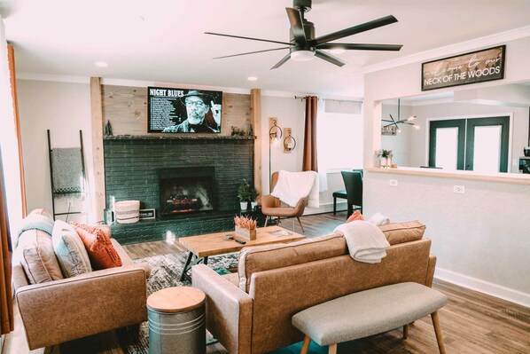 智能電視、壁爐