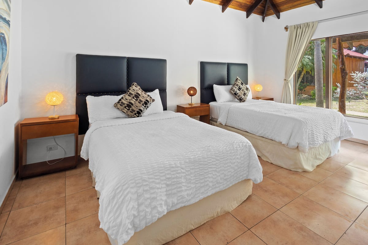 Egyptian cotton sheets, premium bedding, down duvets