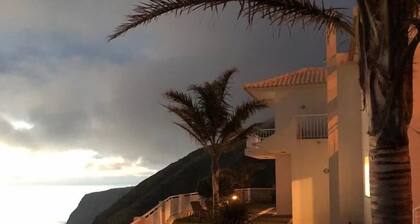 The Best Sea View in Madeira -Casa Farol