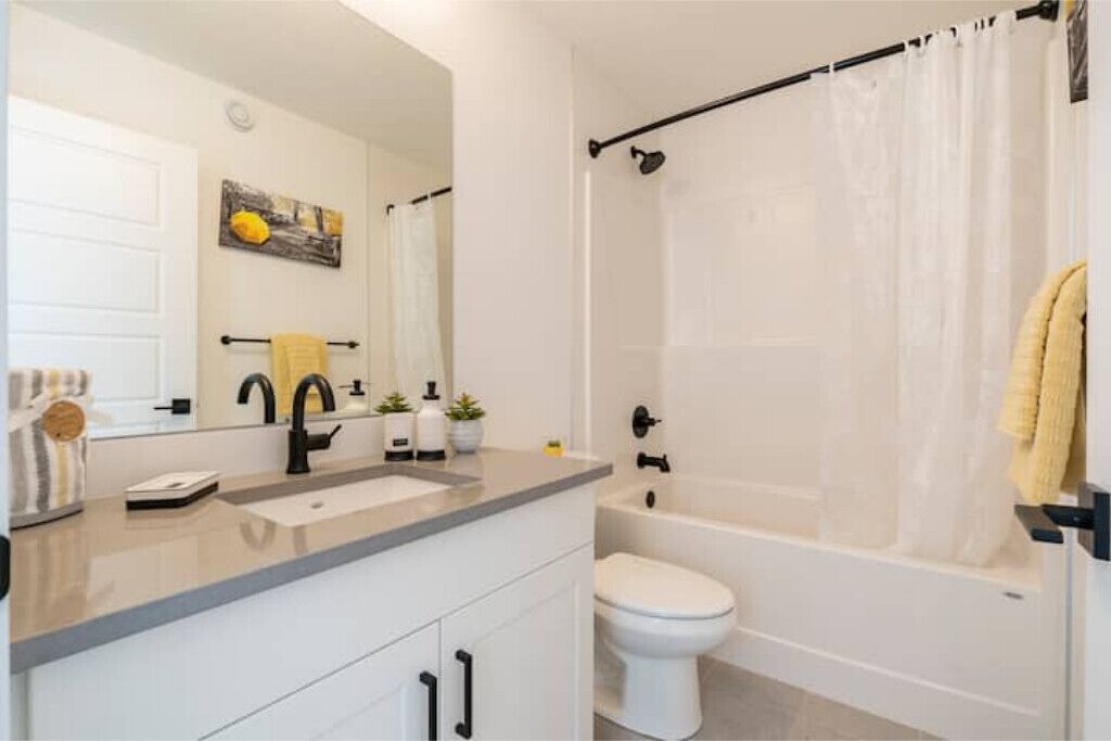 Luxury 3-Bedroom in an upscale neighborhood