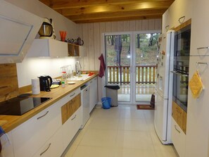 Refrigerador y utensilios de cocina 