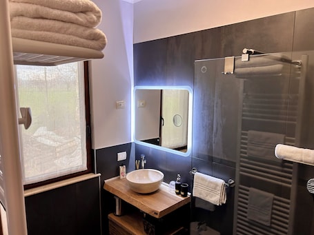 Deluxe Room, Non Smoking, Ensuite | Bathroom. Il Fienile
