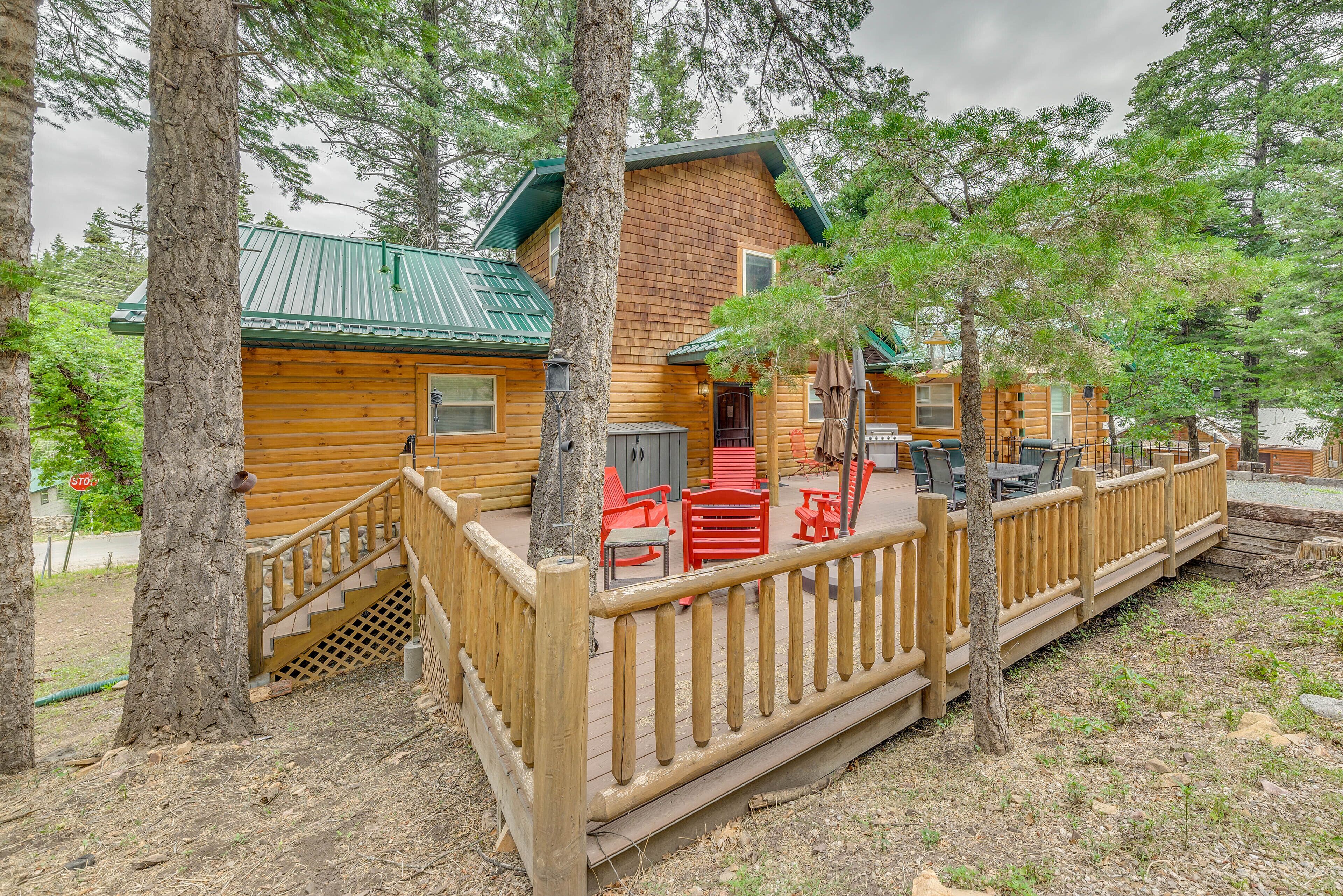 Cabin in Ruidoso w/ Game Room: Hike, Ski & Fish!