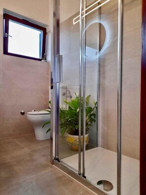 Shower - Holiday apartment mit Balkon (Baška)