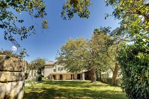 Exterior - Villa with garden and pool (Savičenta)