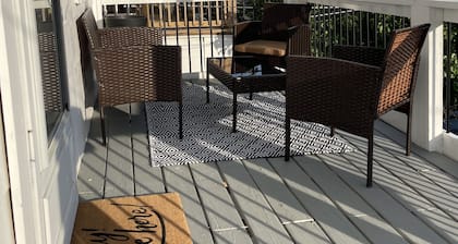 NEWLY RENOVATED FAMILY SHORE HOUSE