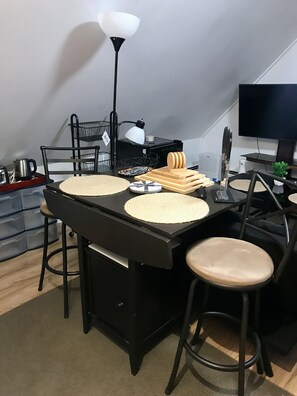 Dining - 🐻 Cozy Bear Studio💗🌲🌤 (Kodiak)