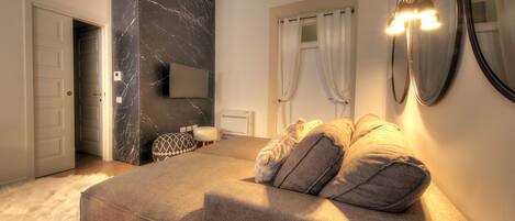 1 bedroom, travel crib, WiFi, bed sheets