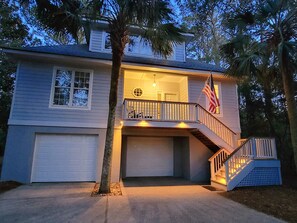 Exterior - 3Br/2Ba Home! Screen Porch! Lagoon Views! Only Lake House Amenity Cards available (Seabrook Island)