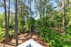 Property grounds - Renovated 3Br/2Ba Home! Screen Porch! Lagoon Views! Only Lake House Amenity Cards available (Seabrook Island)