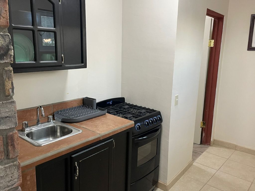 Romactic pool side Studio - Percebu Studio 3