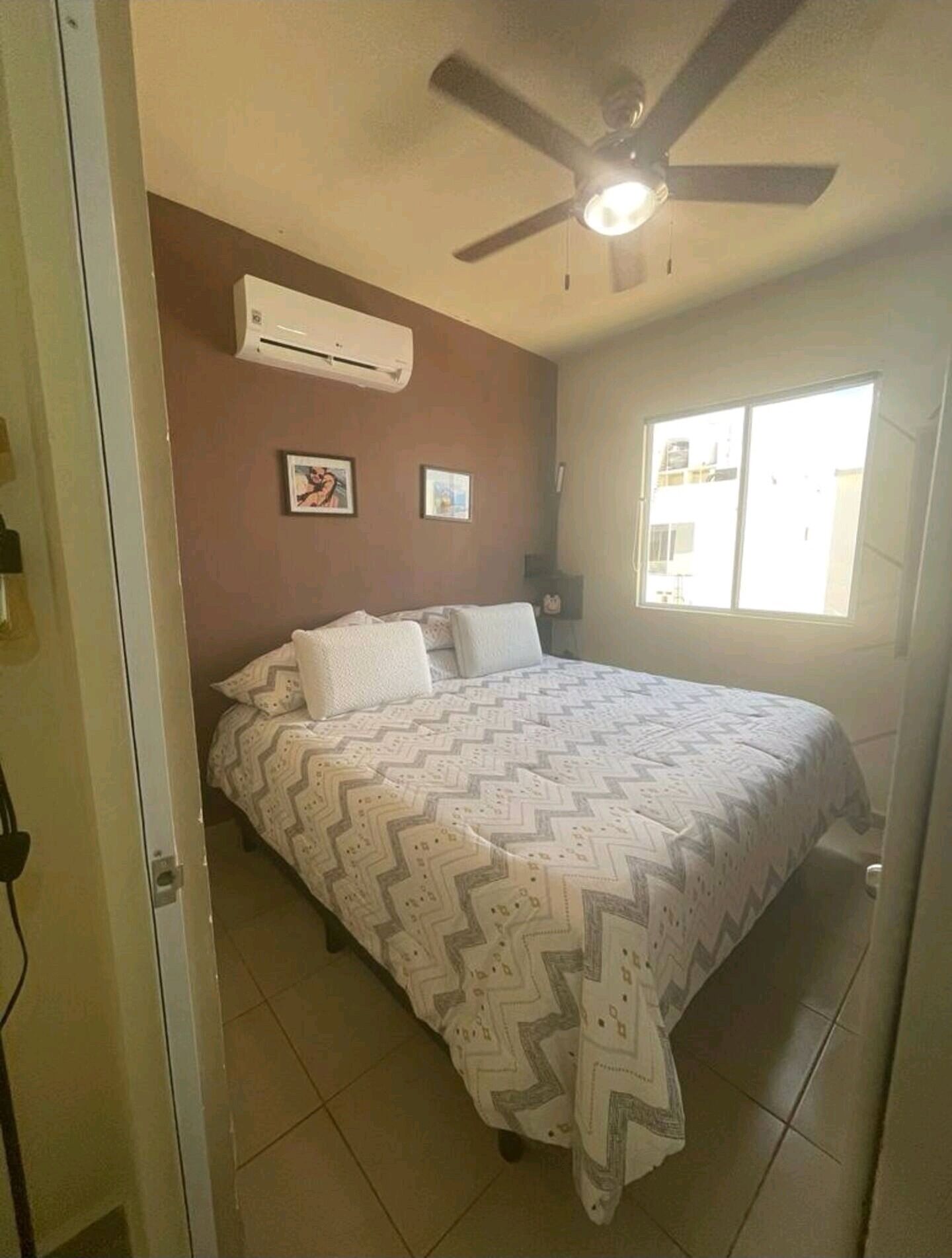 Cozy Connected House in Private Residence