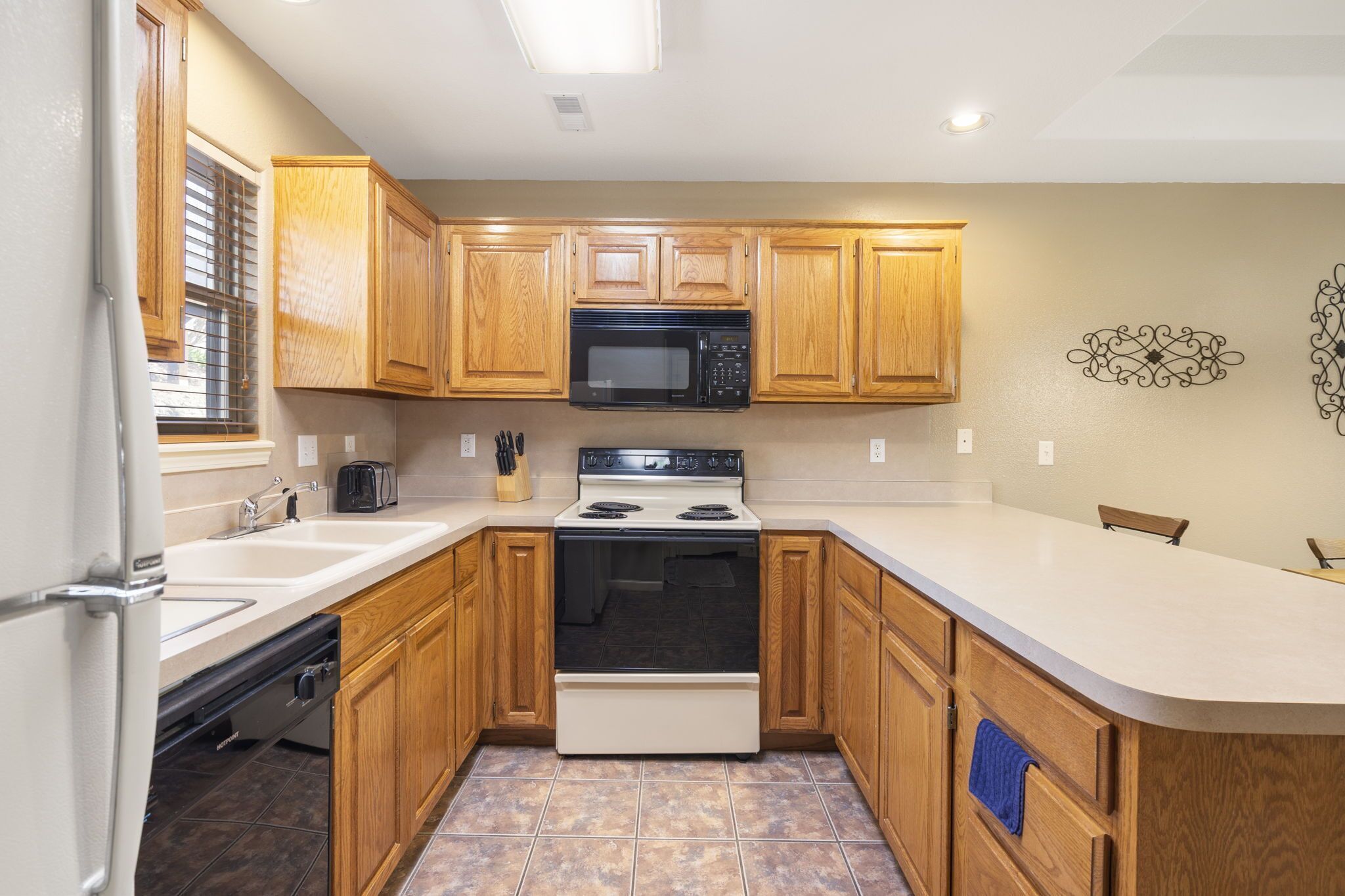 Connecting Suite and Condo at StoneBridge Village near SDC!