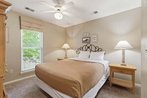 2 habitaciones, tabla de planchar con plancha y wifi gratis 