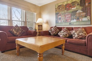 Smart TV, fireplace, DVD player