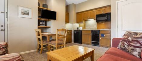 Smart TV, DVD player