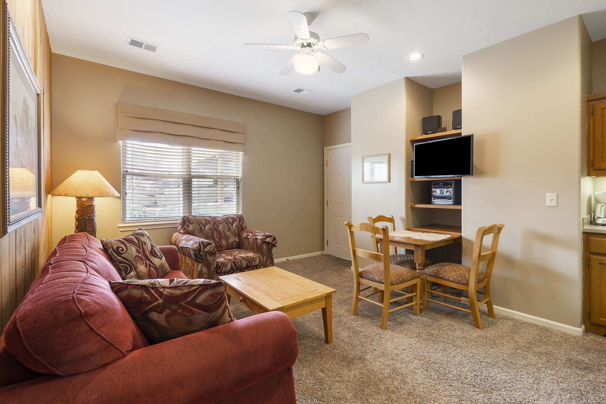 Charming Suite with Kitchenette at StoneBridge Village