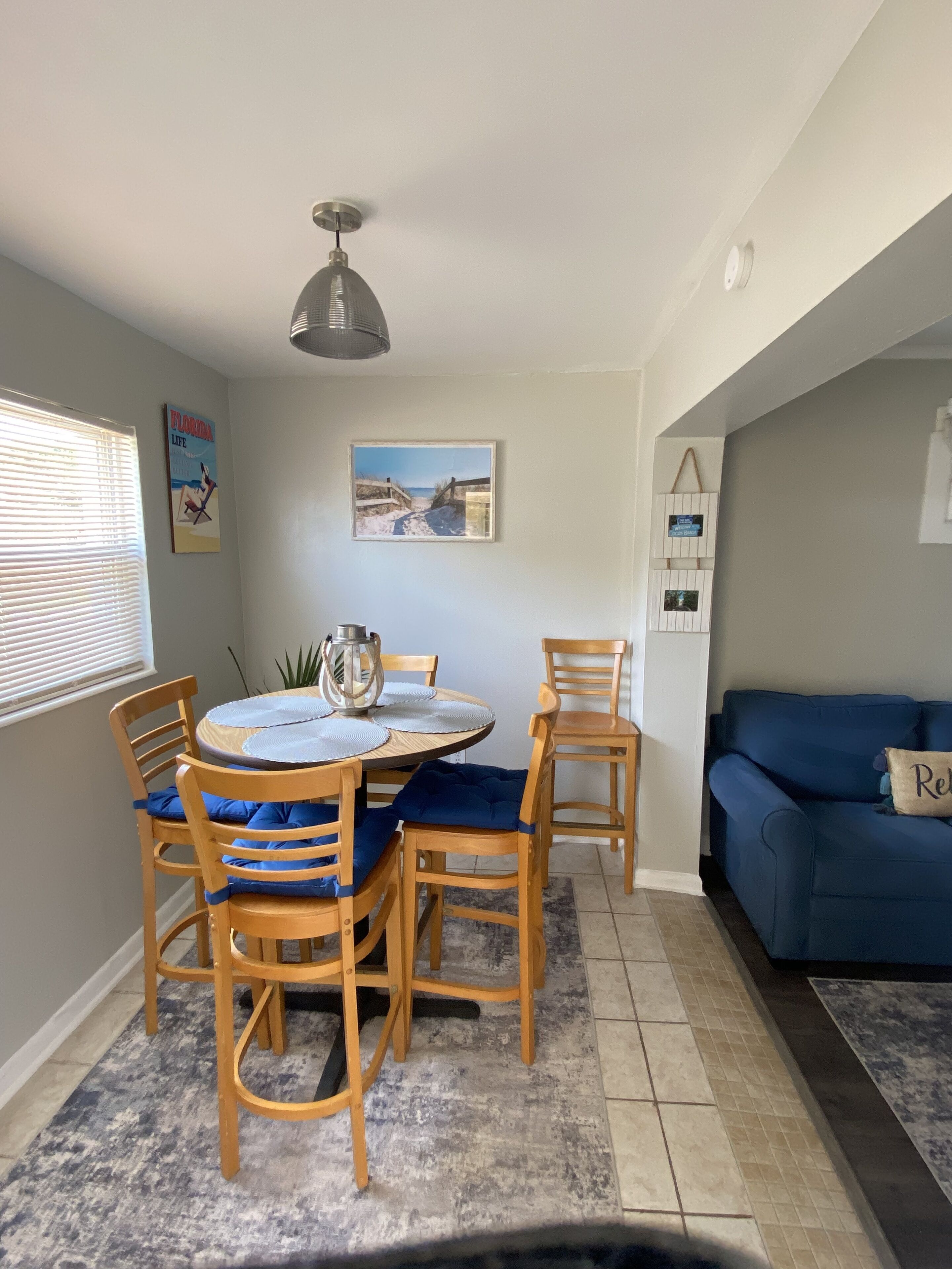 Beachside residence just steps from the beach in the heart of downtown.