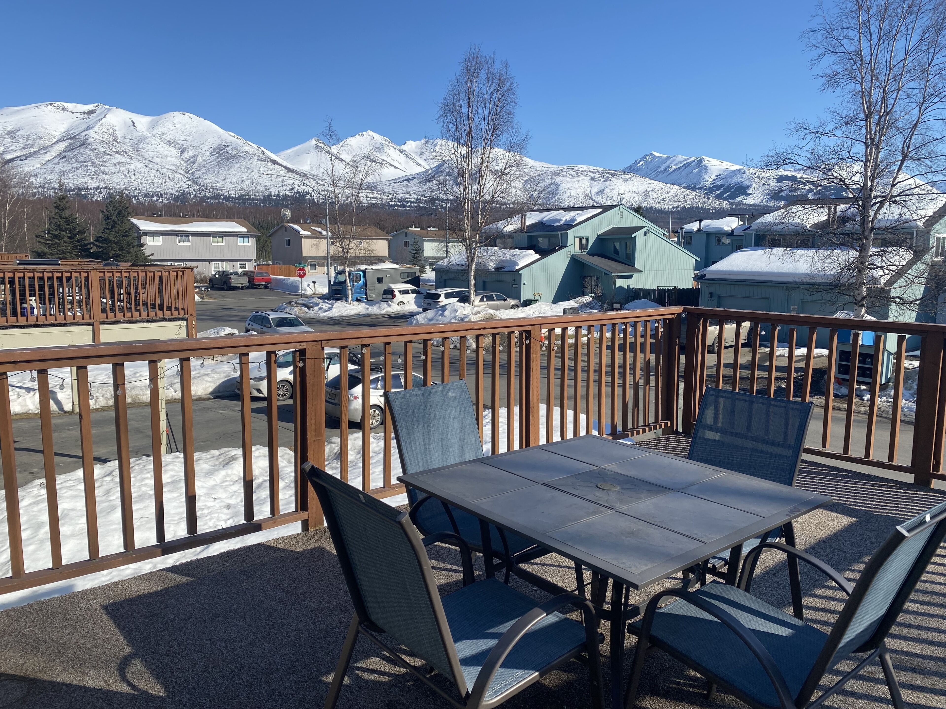 Sunny condo with a view! 