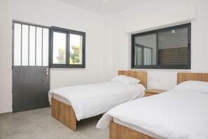 3 bedrooms, WiFi, bed sheets