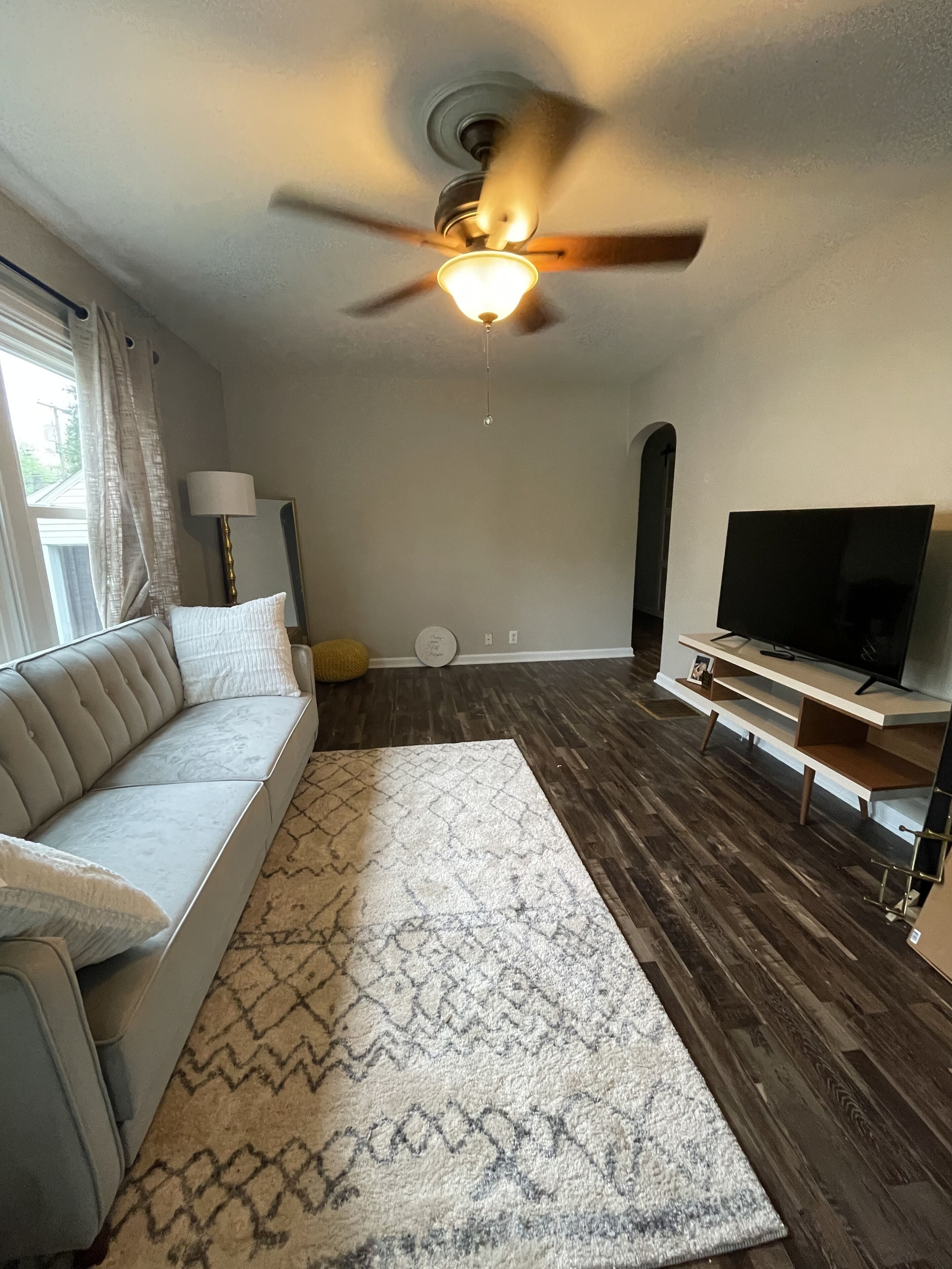 Beautiful 2 Bedroom 3 Bathroom Walking Distance To Indianapolis Motor Speedway