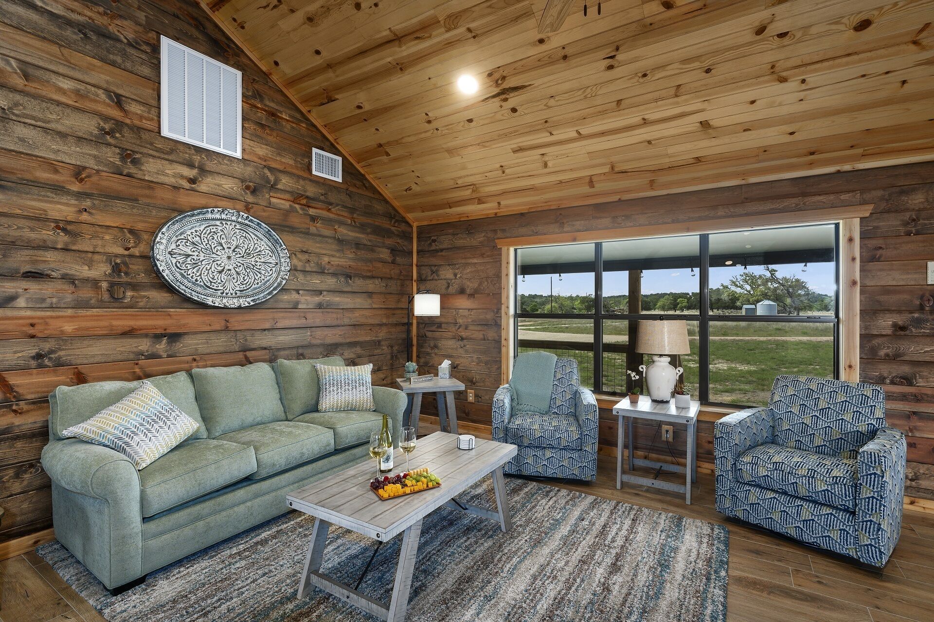 The Cactus Cabin | Pleasant Country Setting