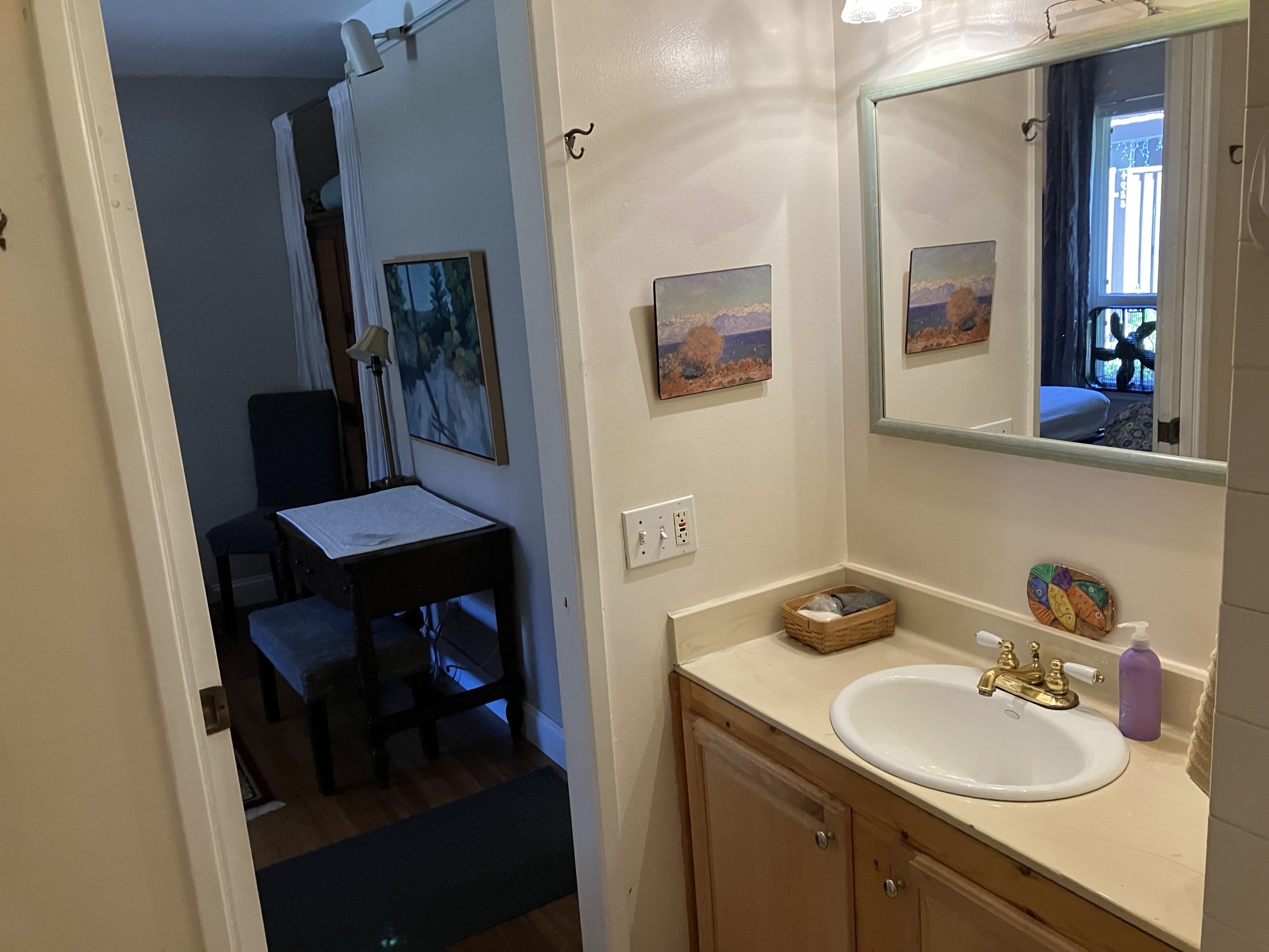 Large master room with connected bathroom 