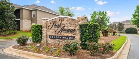 المنطقة المحيطة بالمنشأة