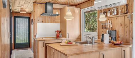 Réfrigérateur, four, plaque de cuisson, lave-vaisselle