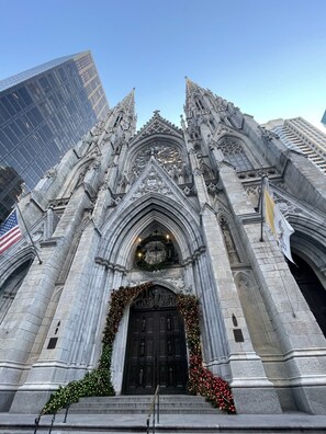 مكان جذب سياحي