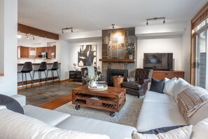 Stadtwohnung, Mehrere Betten (34 Englewood Greens) | Wohnbereich